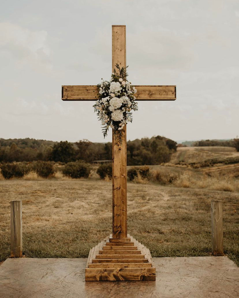 Wooden cross for wedding ceremony 60 photos - Astyledwedding.com